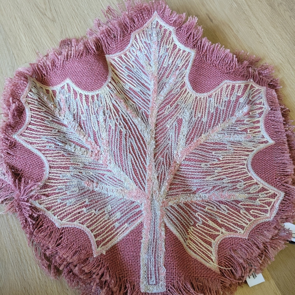 6 NEW Nicole MILLER LEAF PLACEMATS Nwot